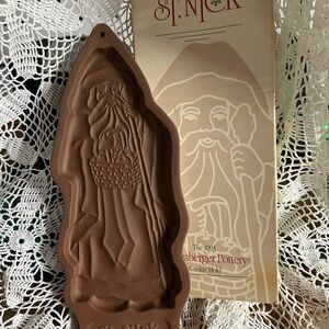 Vintage 1993 Longaberger Pottery Cookie Mold Santa  in Brown and Cream